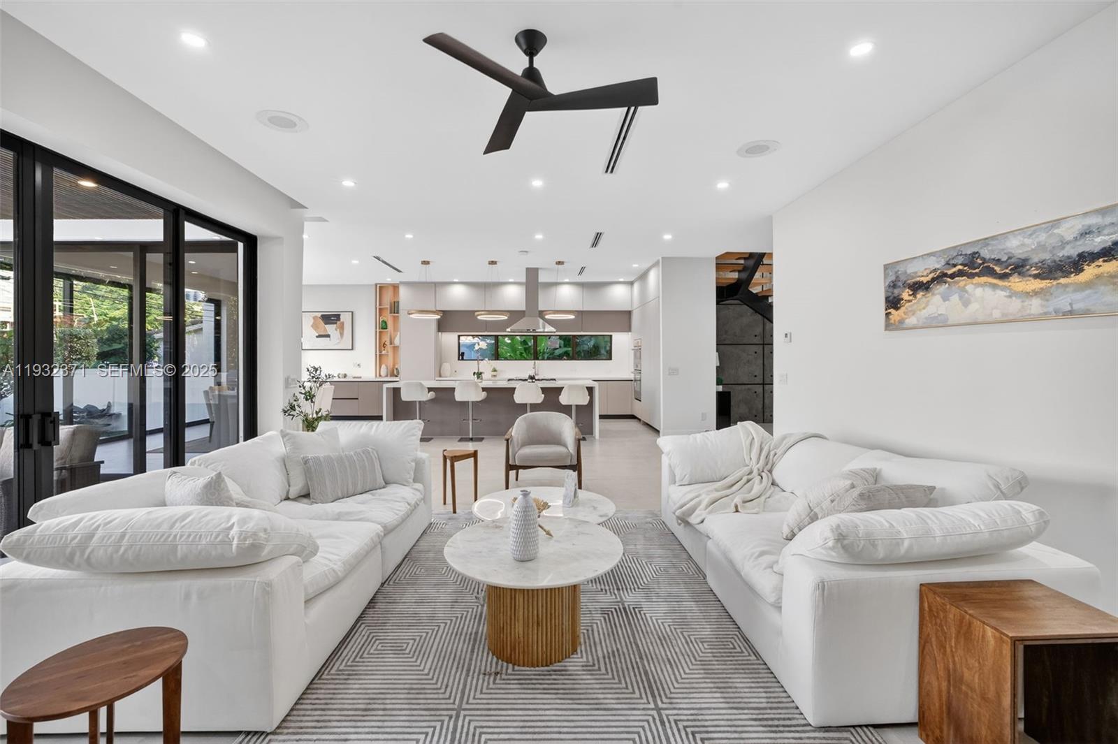 RIO VISTA C J HECTORS RES - Residential