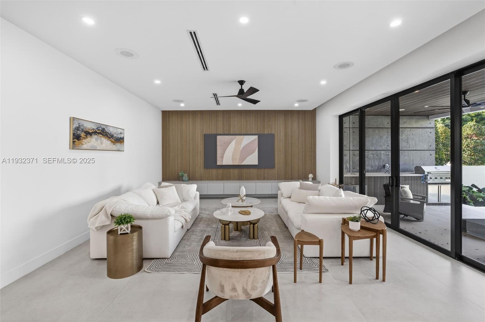 RIO VISTA C J HECTORS RES - Residential