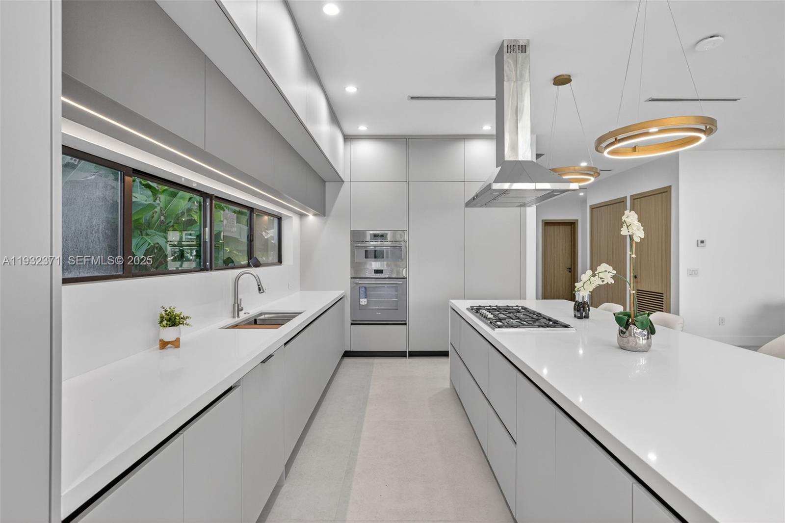 RIO VISTA C J HECTORS RES - Residential