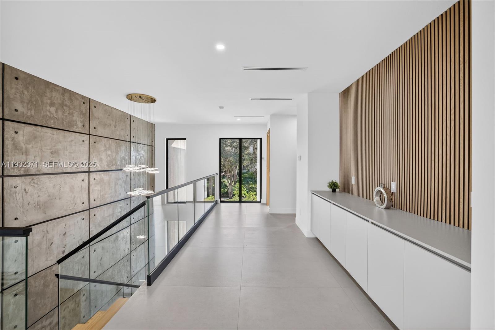 RIO VISTA C J HECTORS RES - Residential