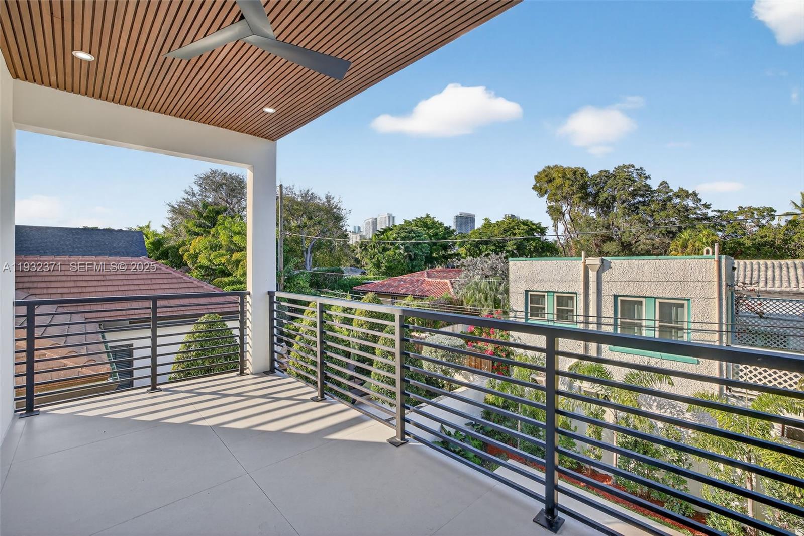 RIO VISTA C J HECTORS RES - Residential