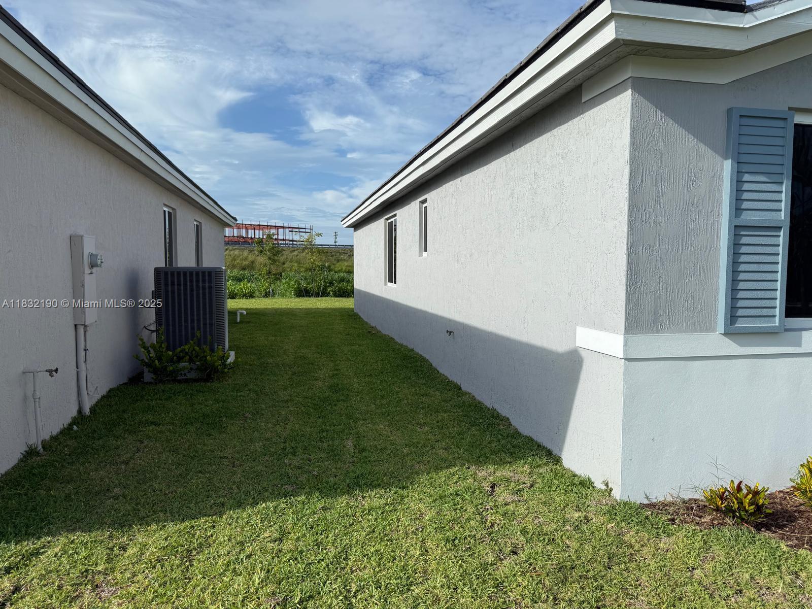 1838 NE 1st St, Homestead, FL, 33033/$621,900 2 1838 NE 1st St