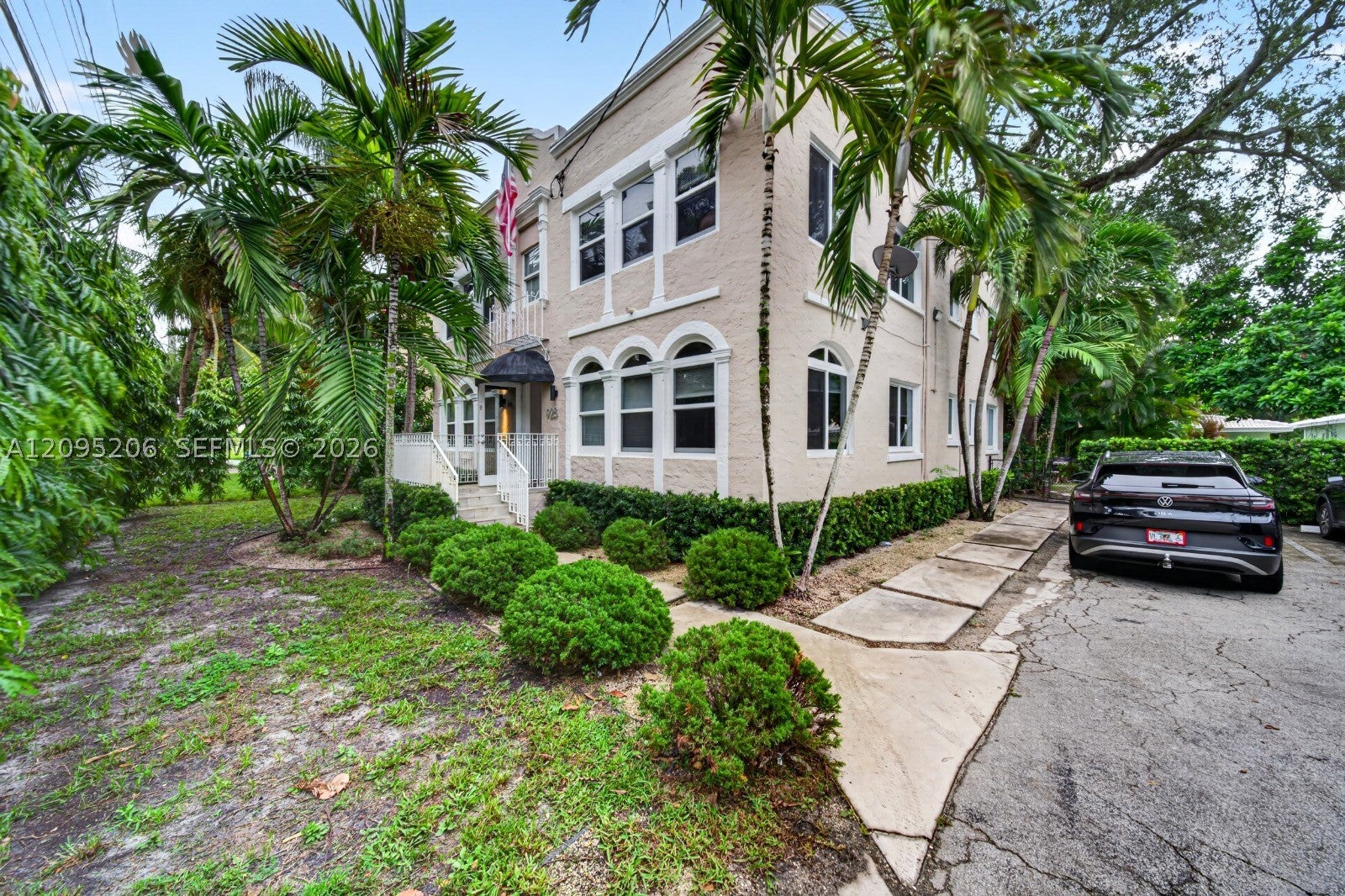 928 Bird Rd 3