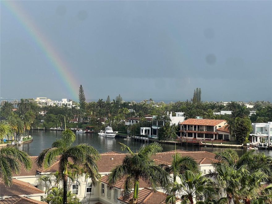 Spacious 3 bedroom, 2.5 baths with high-end-finishes and generous indoor/outdoor space. This particular unit offers private elevator, served entry and lovely water and garden views.