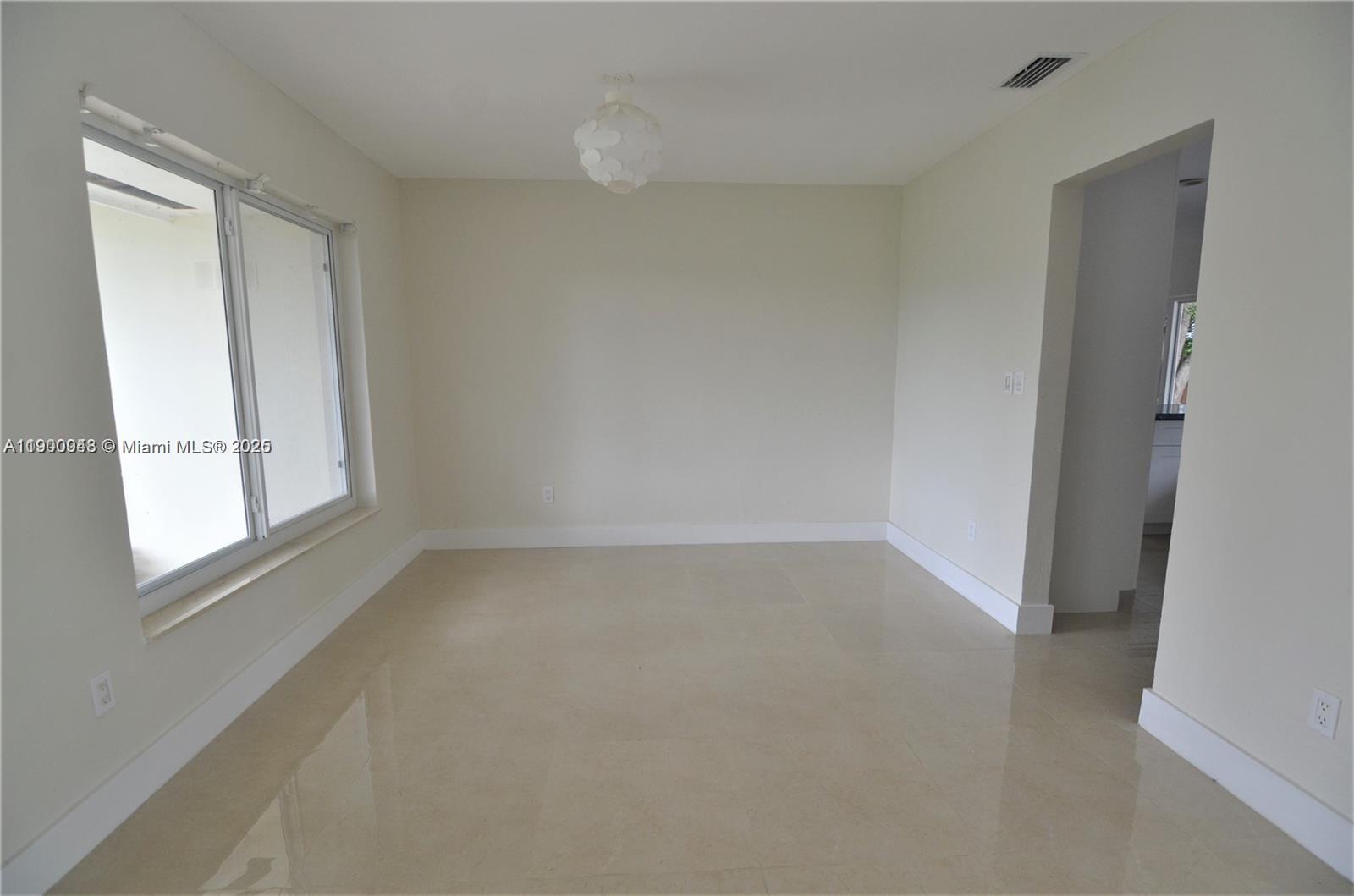 PINE SHORE SEC 1 - Residential Lease