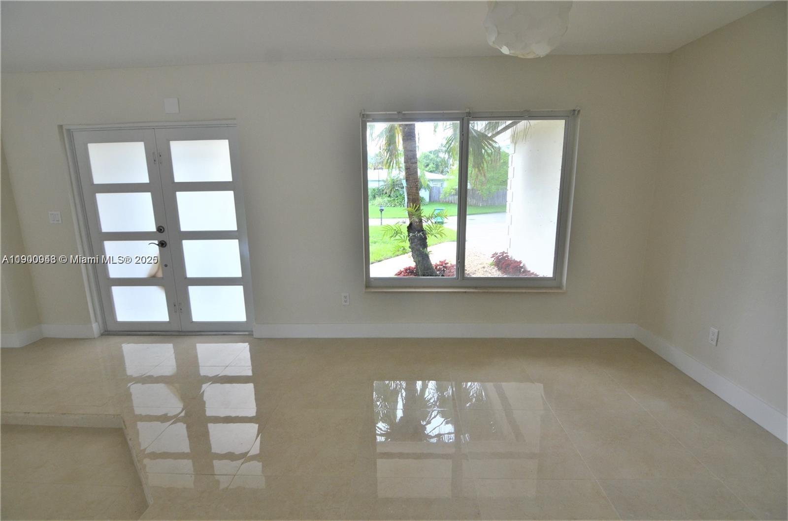 PINE SHORE SEC 1 - Residential Lease