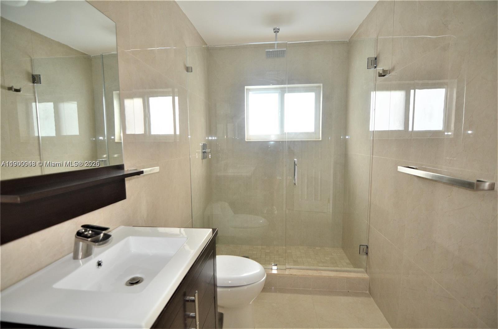 PINE SHORE SEC 1 - Residential Lease