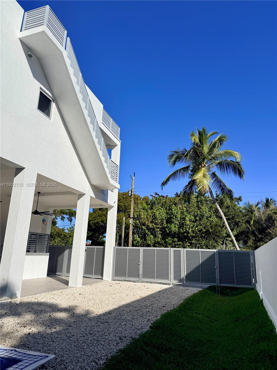 BUTTONWOOD SHORES ADD - Residential