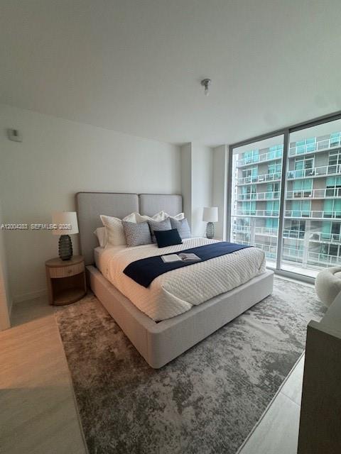 VICEROY BRICKELL - Residential Lease
