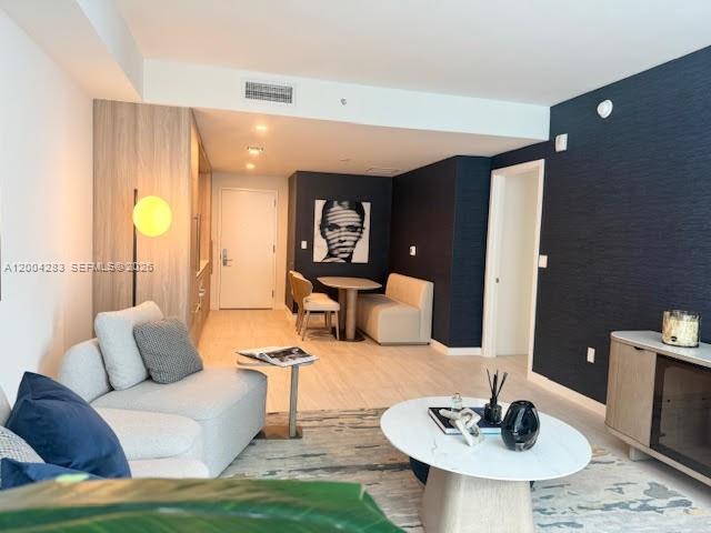 VICEROY BRICKELL - Residential Lease