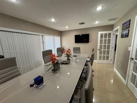 8550 W FLAGLER ST 101 , FL 33144