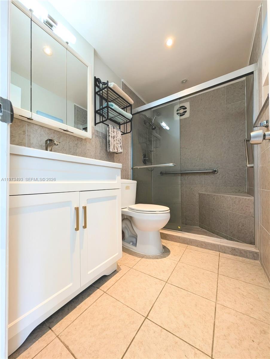 GOLDEN BAY MANOR CO-OP - Residential