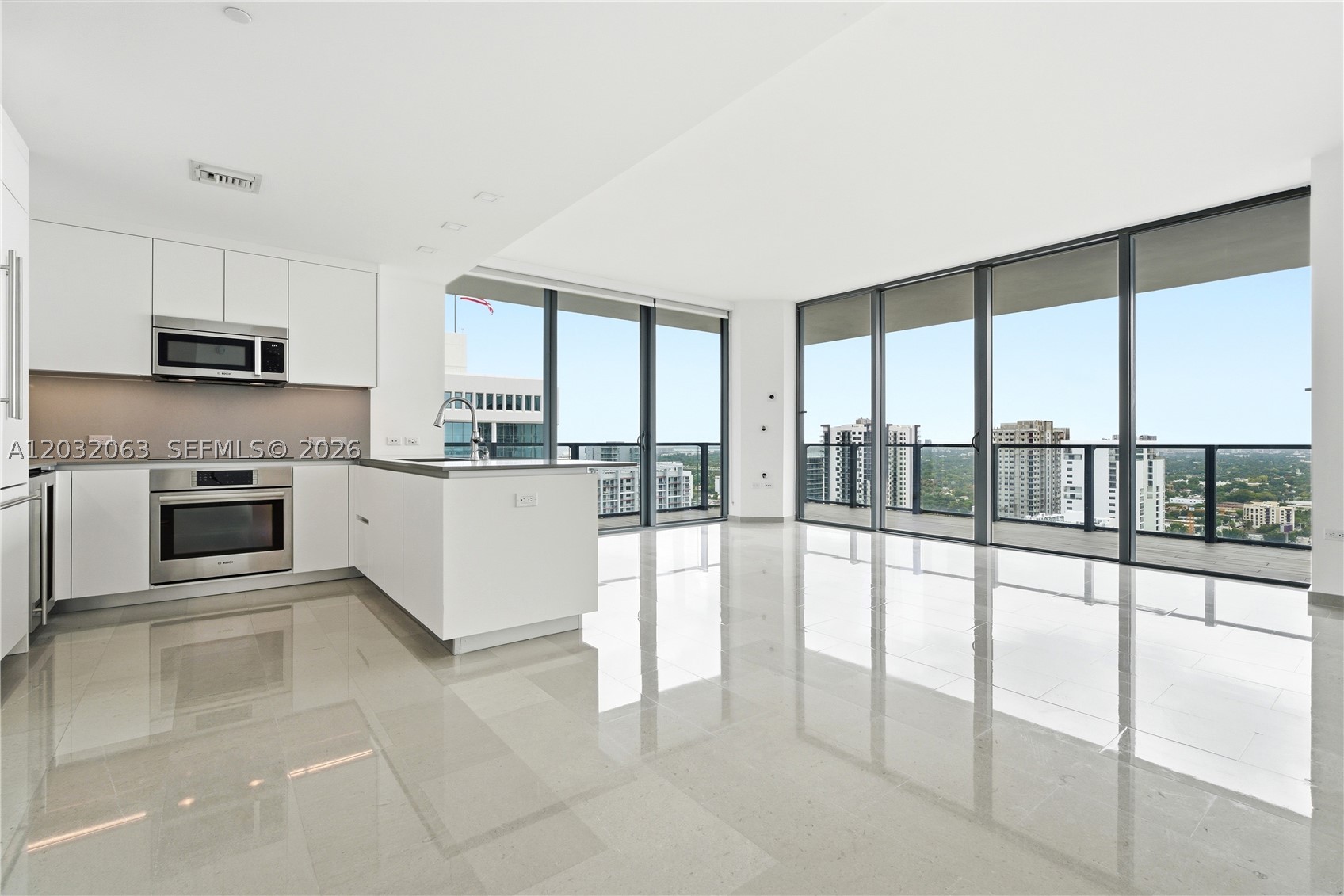 88 SW 7th St 2302