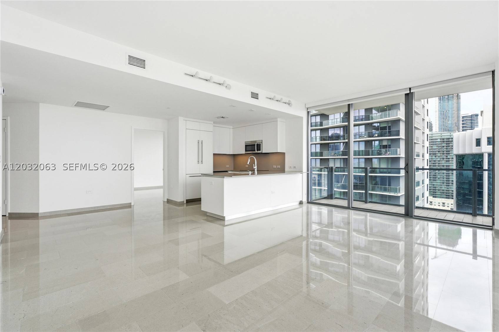 88 SW 7th St 2302