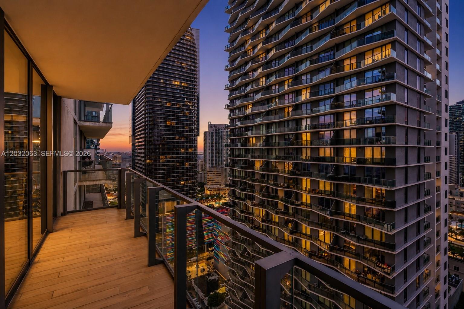 88 SW 7th St 2302