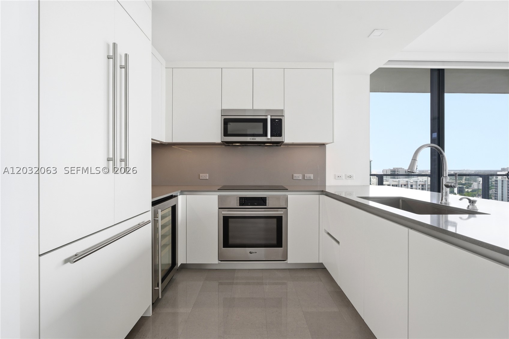 88 SW 7th St 2302