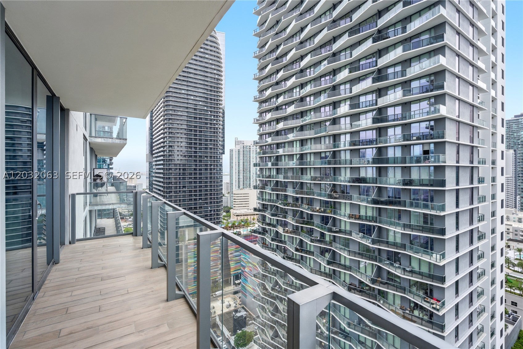 88 SW 7th St 2302