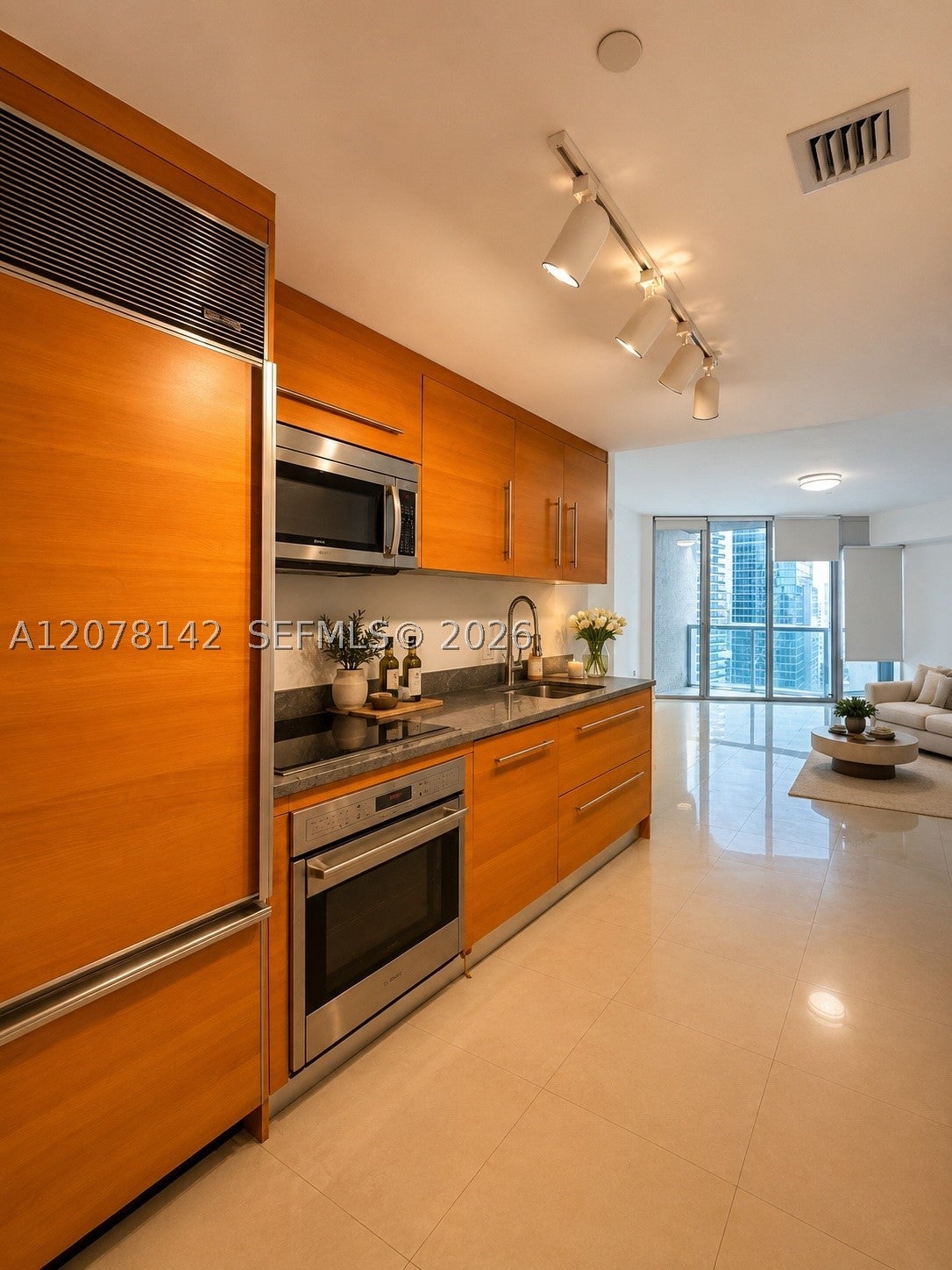 475 Brickell Ave 3908