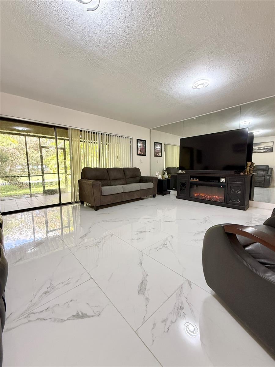 COSTA DEL SOL CONDO #4 - Residential