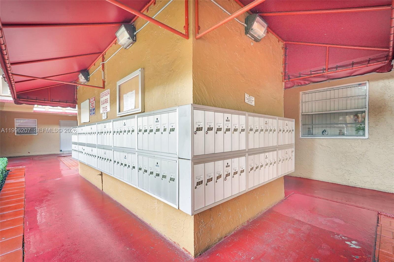 ROYAL PALM GARDENS CONDO - Residential