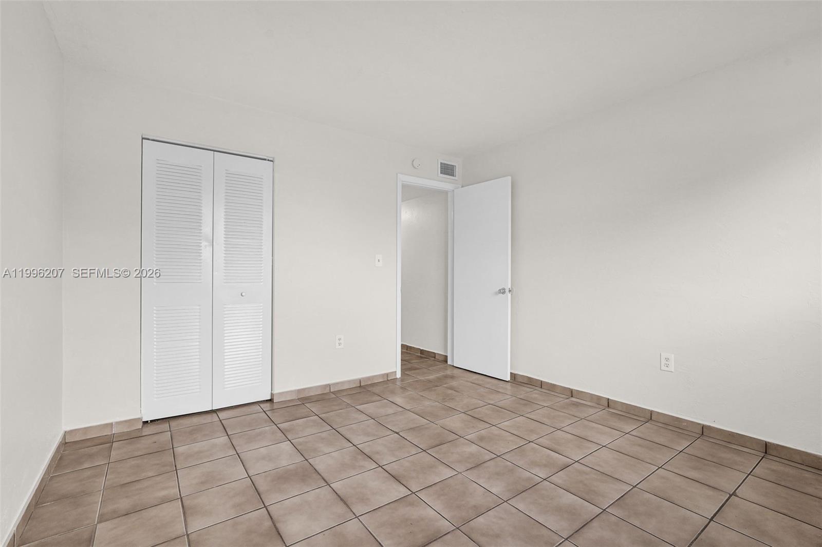 ROYAL PALM GARDENS CONDO - Residential