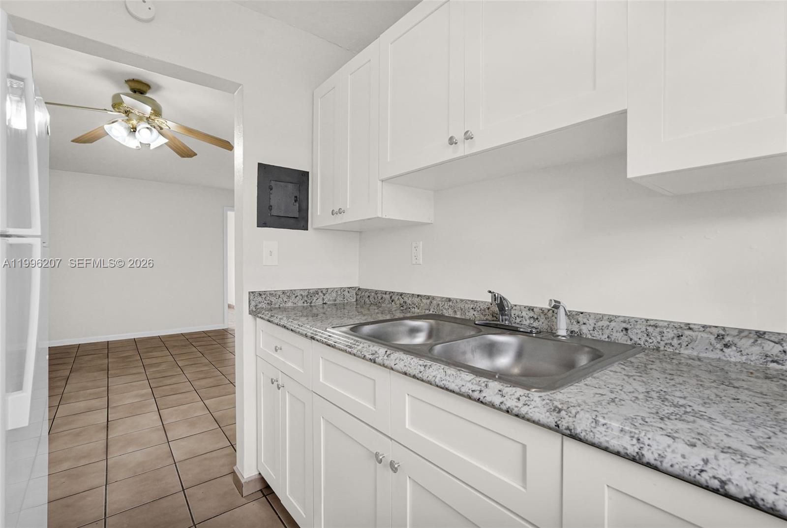 ROYAL PALM GARDENS CONDO - Residential