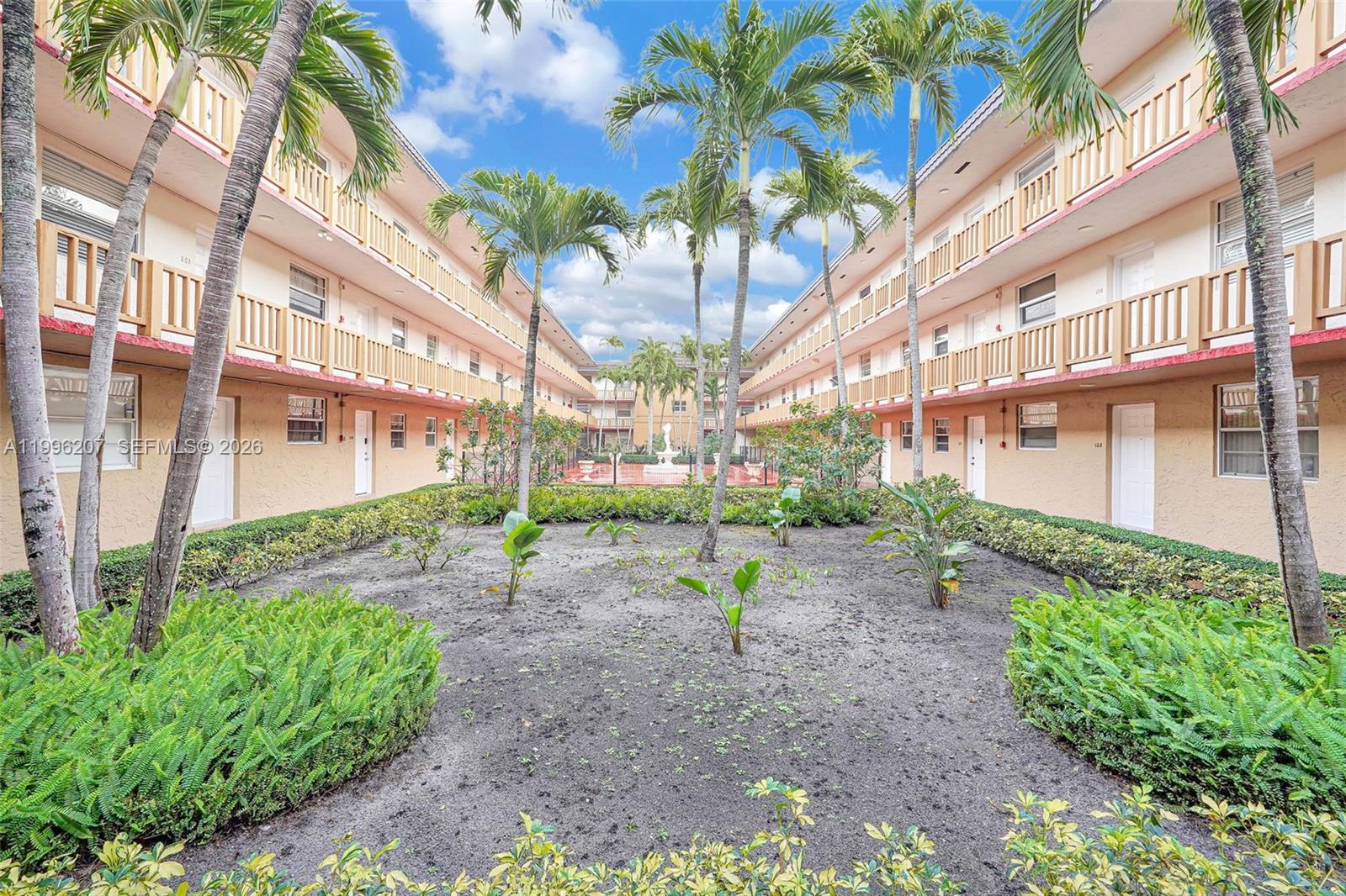 ROYAL PALM GARDENS CONDO - Residential