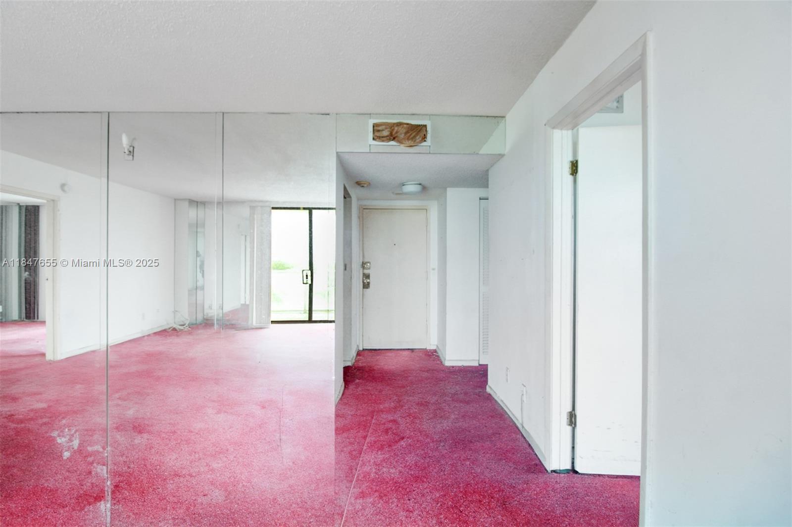 SAILBOAT CAY CONDO - Residential