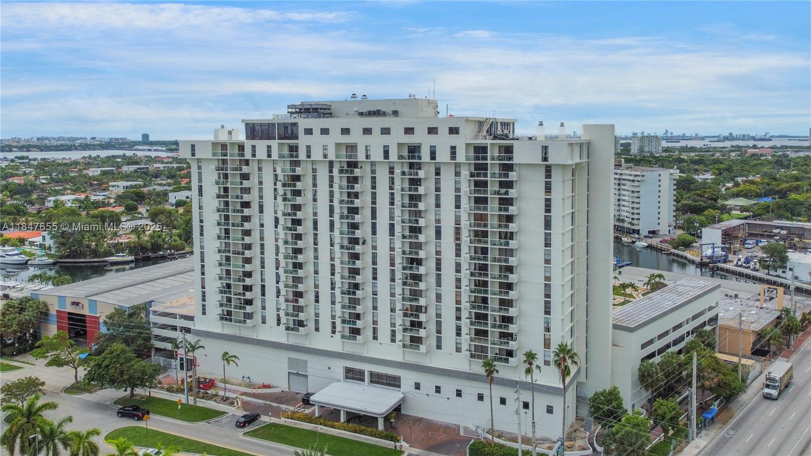 View photos, virtual tours, details... 13499 Biscayne Blvd 407