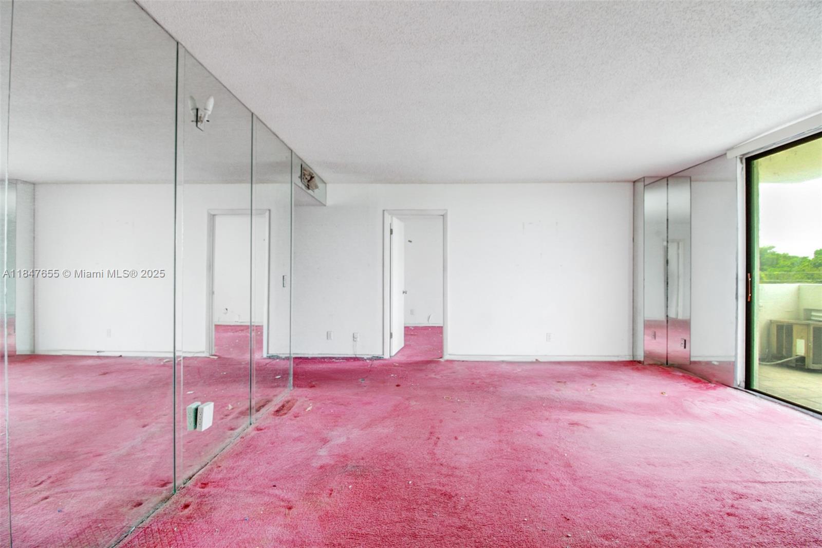 SAILBOAT CAY CONDO - Residential