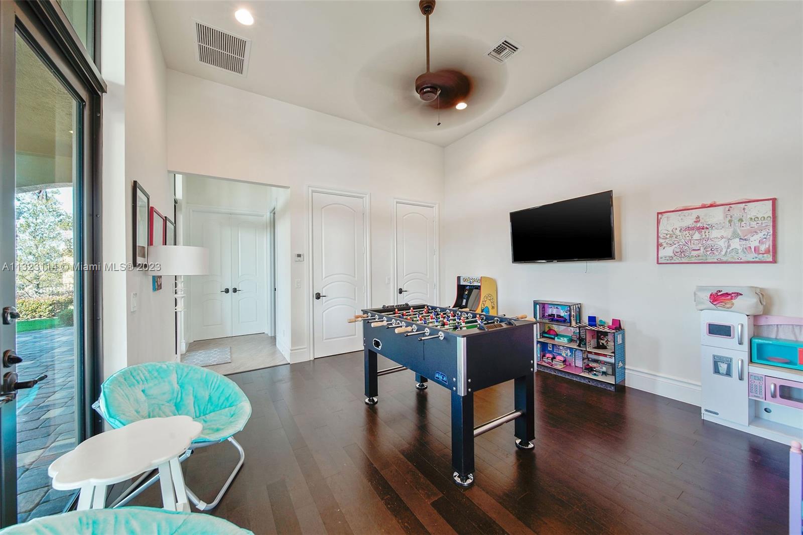 ESTATES OF SWAN LAKE - Residential