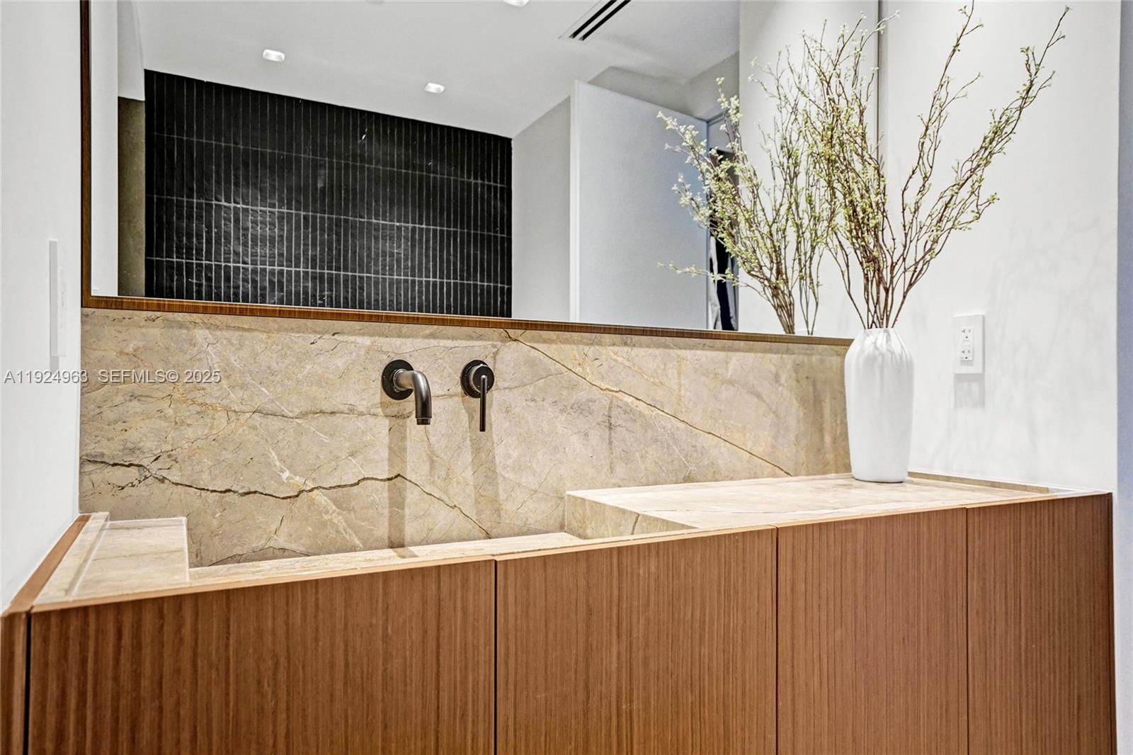 POINCIANA IS YT & RCQ CLU - Residential