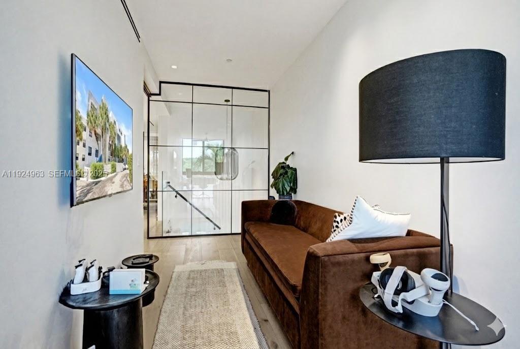 POINCIANA IS YT & RCQ CLU - Residential