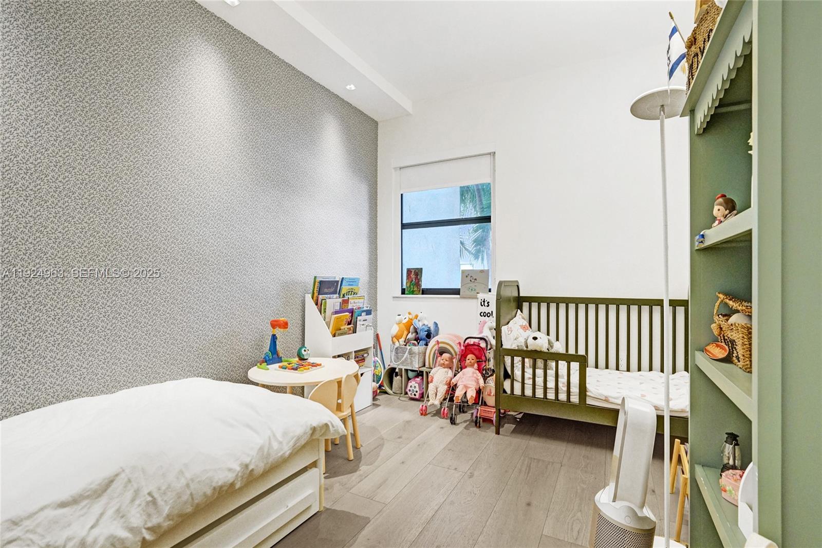 POINCIANA IS YT & RCQ CLU - Residential