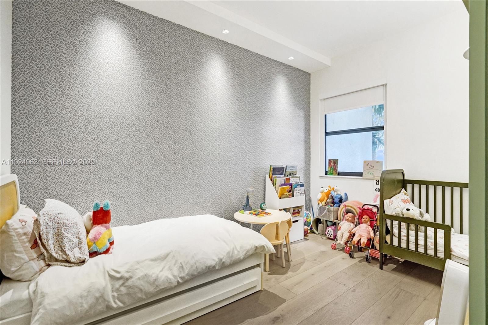 POINCIANA IS YT & RCQ CLU - Residential