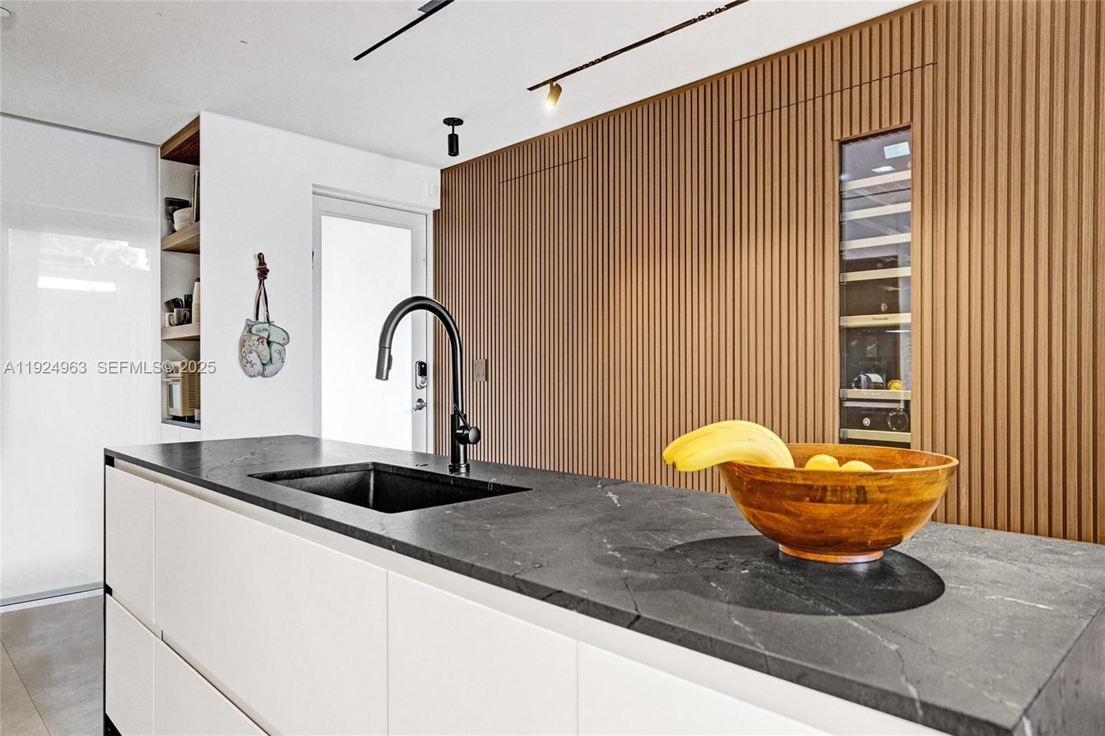 POINCIANA IS YT & RCQ CLU - Residential