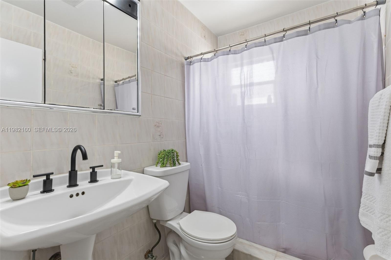 OAKWOOD HILLS - Residential