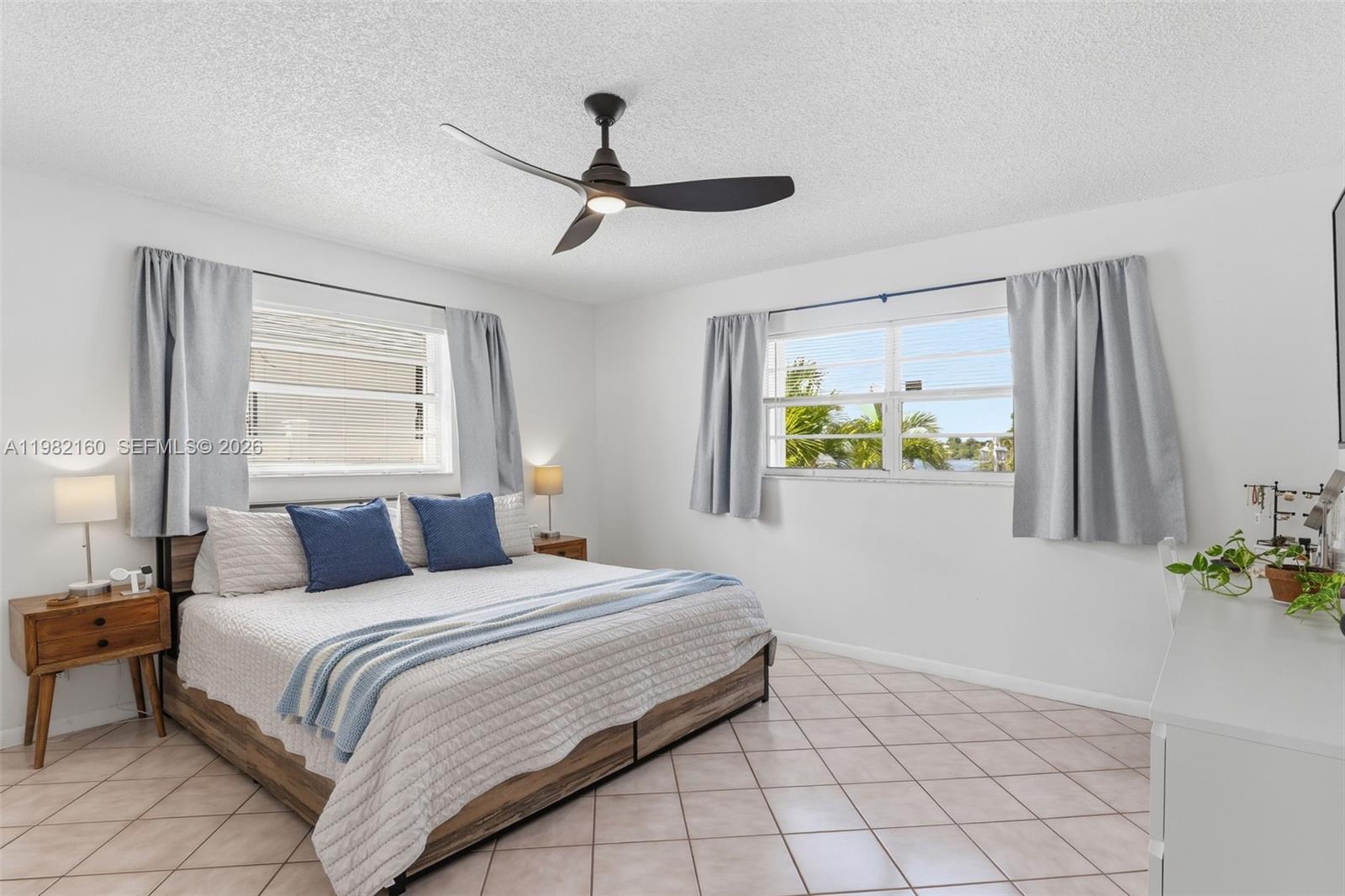 OAKWOOD HILLS - Residential