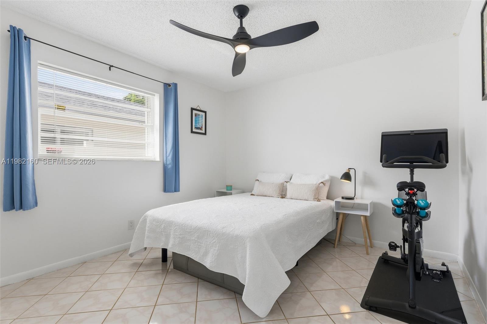 OAKWOOD HILLS - Residential