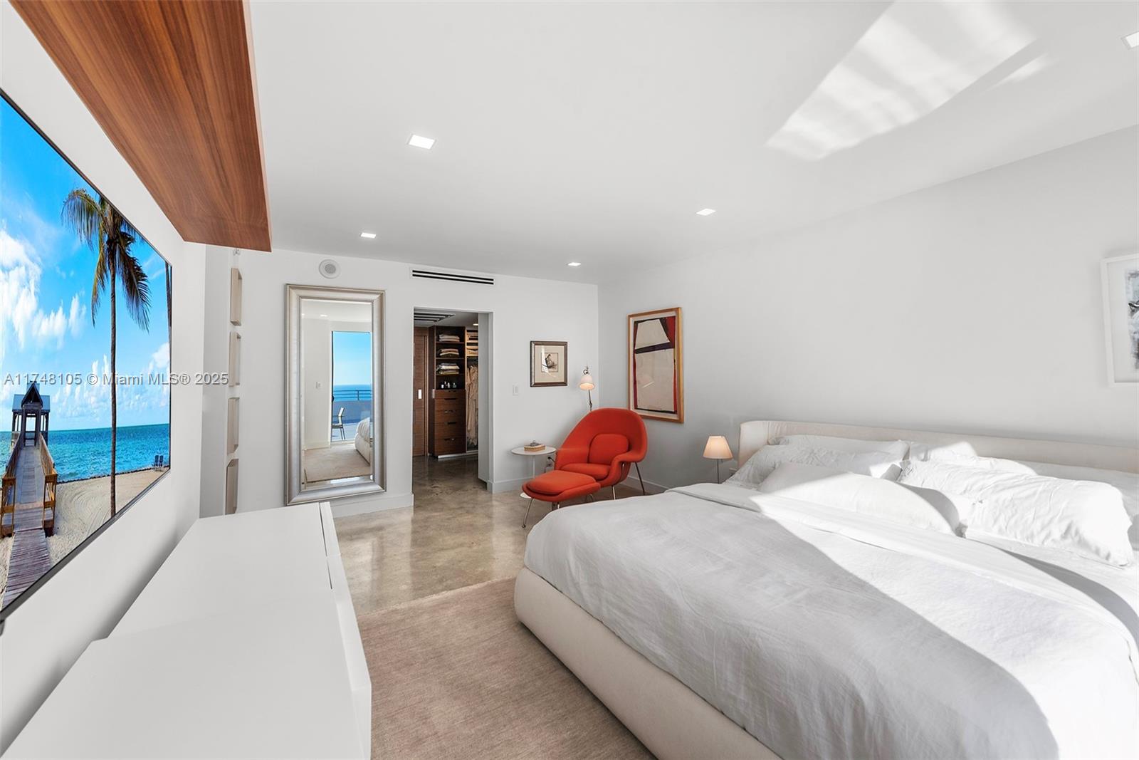 OCEANSIDE PLAZA CONDO - Residential