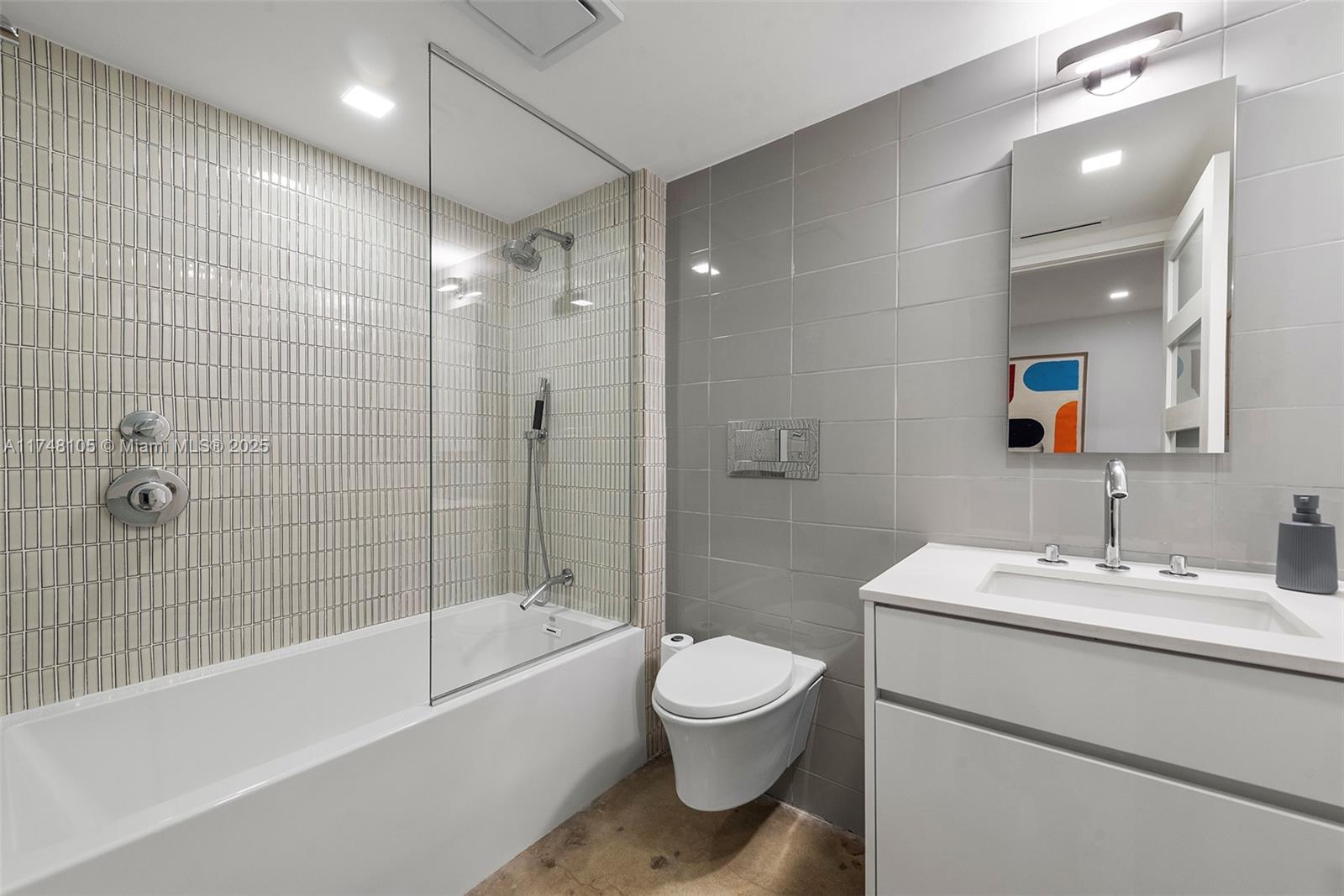 OCEANSIDE PLAZA CONDO - Residential