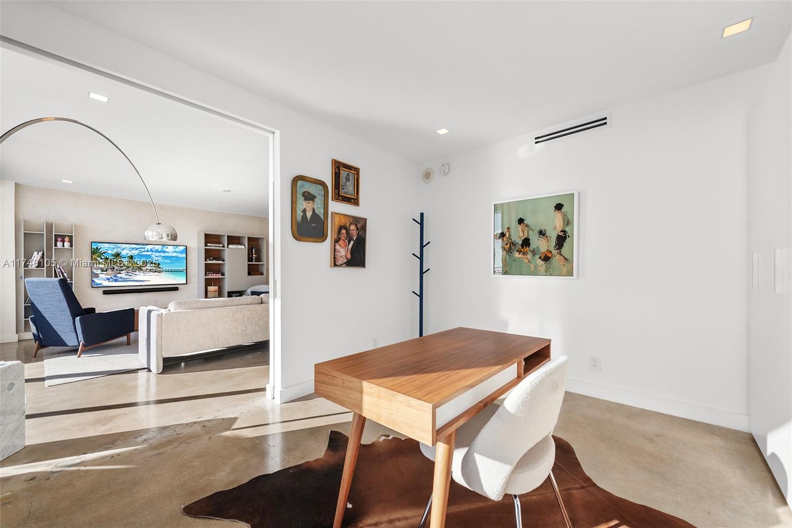 OCEANSIDE PLAZA CONDO - Residential