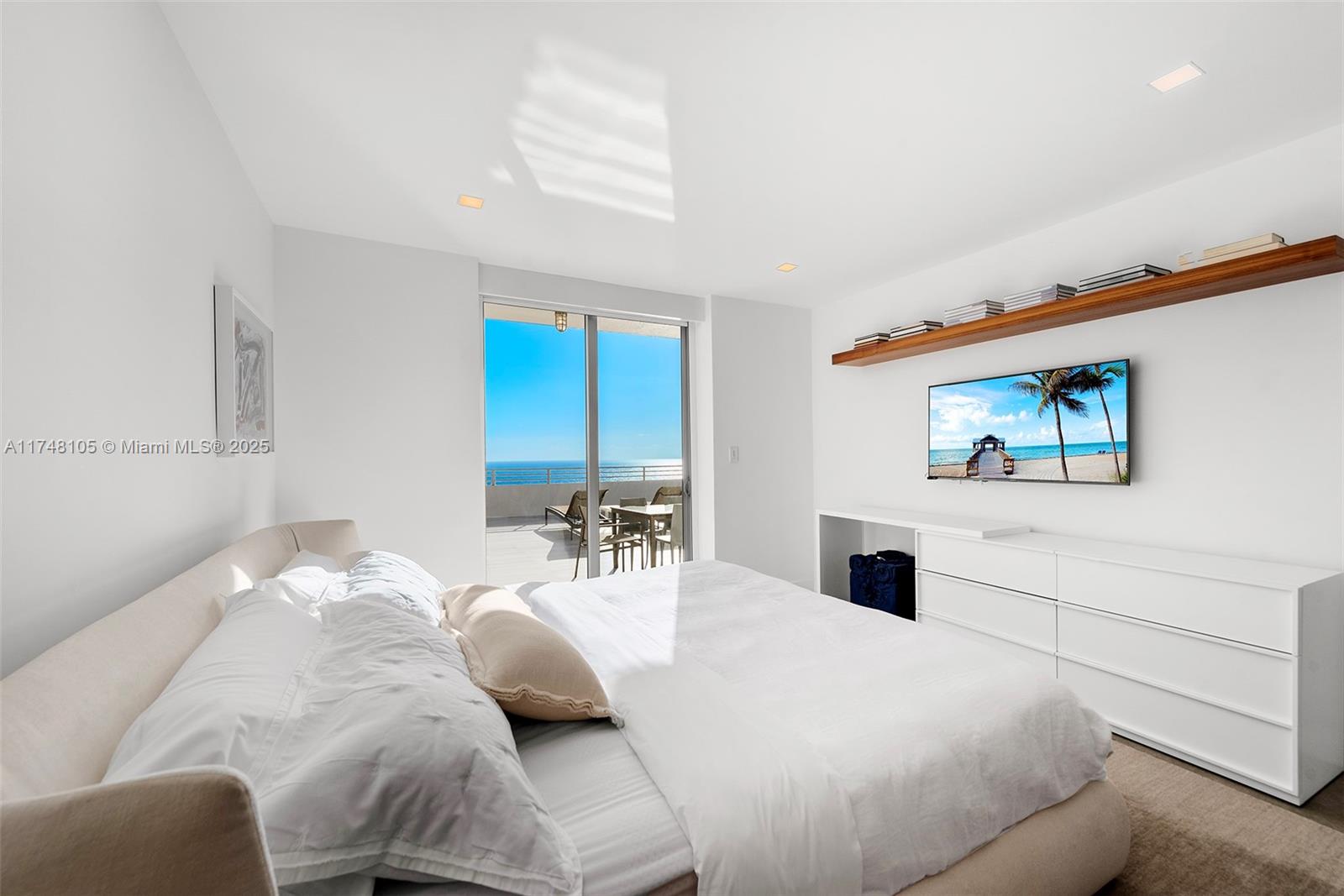 OCEANSIDE PLAZA CONDO - Residential