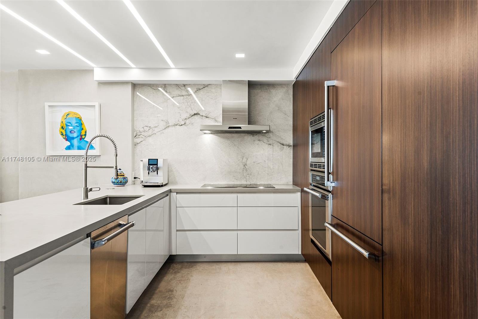 OCEANSIDE PLAZA CONDO - Residential