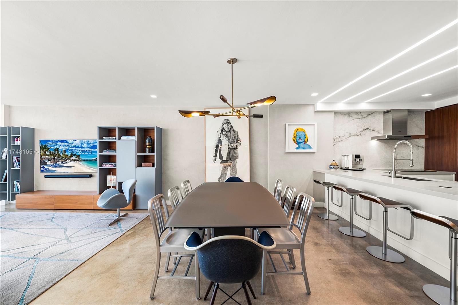 OCEANSIDE PLAZA CONDO - Residential