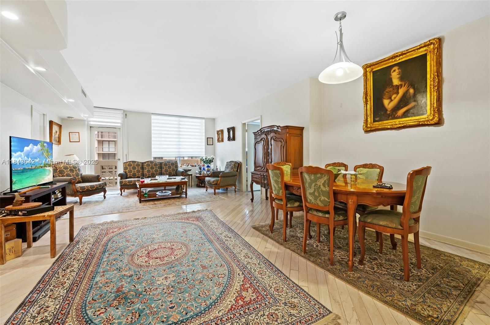 10185 Collins Ave 1211, Bal Harbour, FL, 33154/$650,000 4 10185 Collins Ave 1211