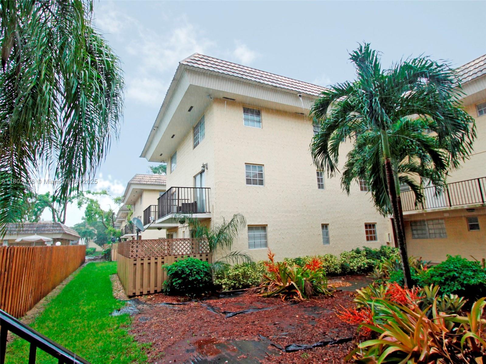 8650 Sw 109th Ave 3-117, Miami, Broward County, Florida - 2 Bedrooms  
2 Bathrooms - 