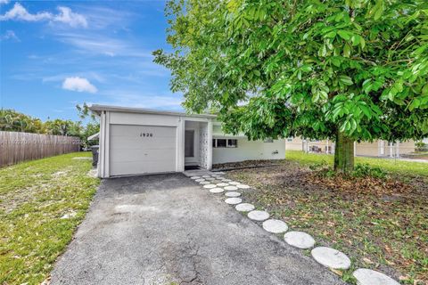 1920 SW 65th Ter North Lauderdale FL 33068