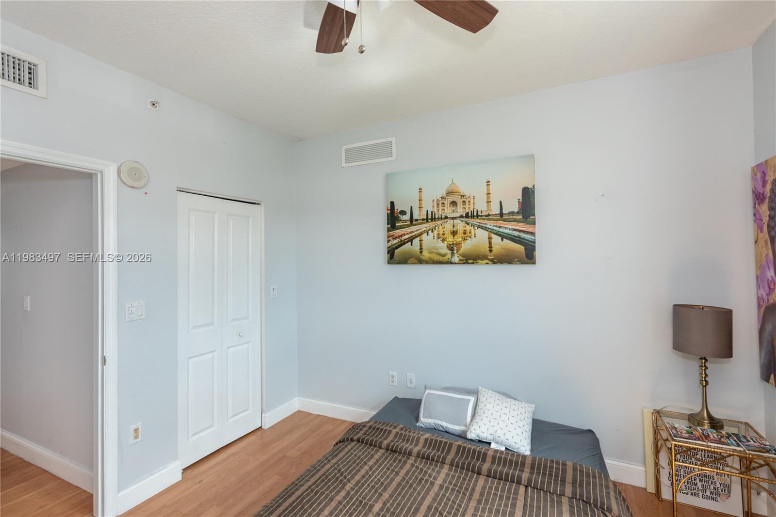 360 CONDO B - Residential