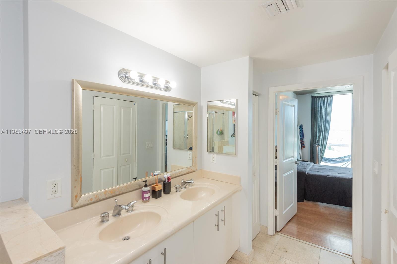 360 CONDO B - Residential